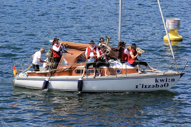 [综合]攀岩队选拔赛检验冬训成果 周娅菲、杨杰夺冠.